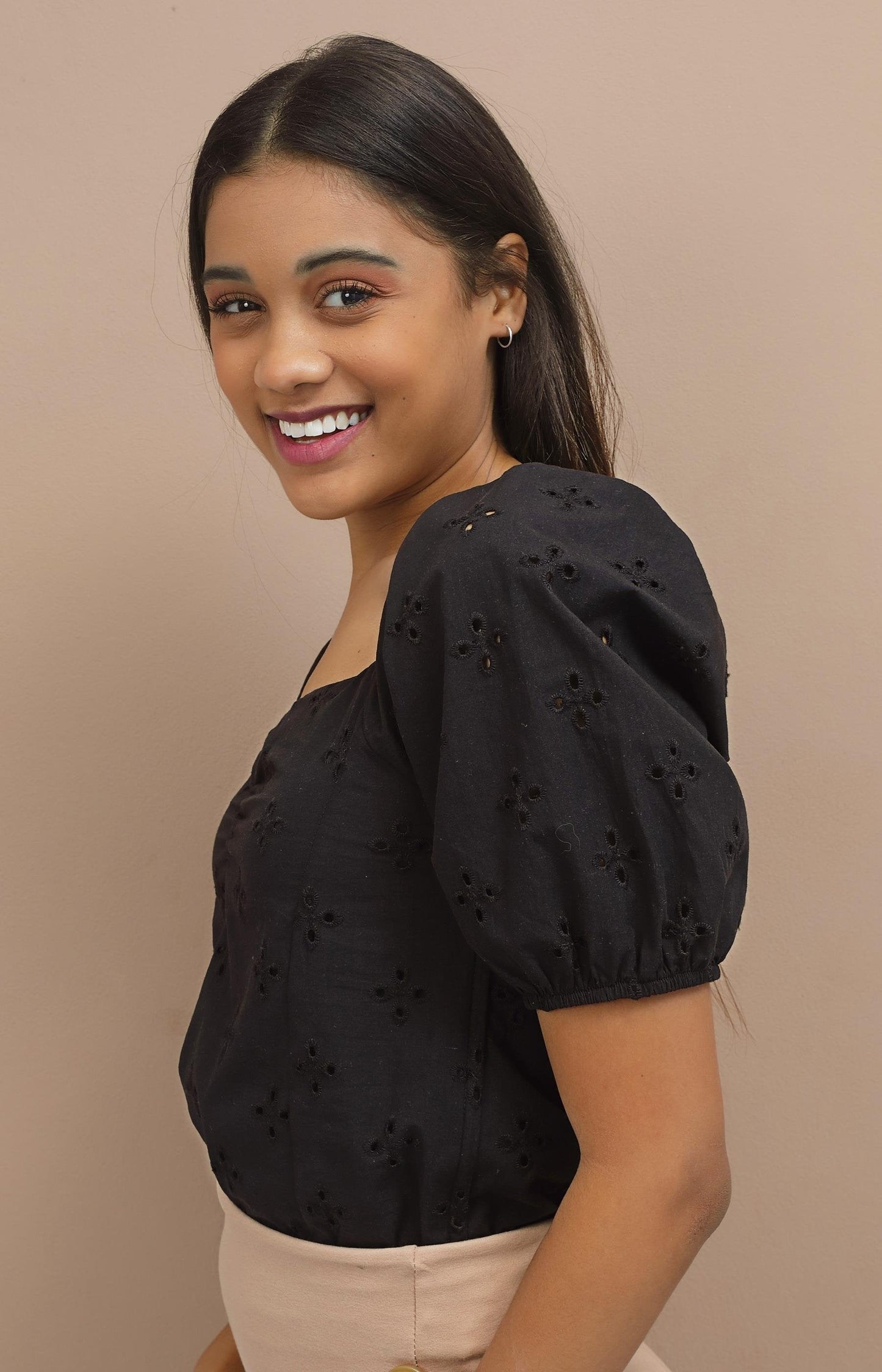 Ladies' Off Shoulder Blouse - Black