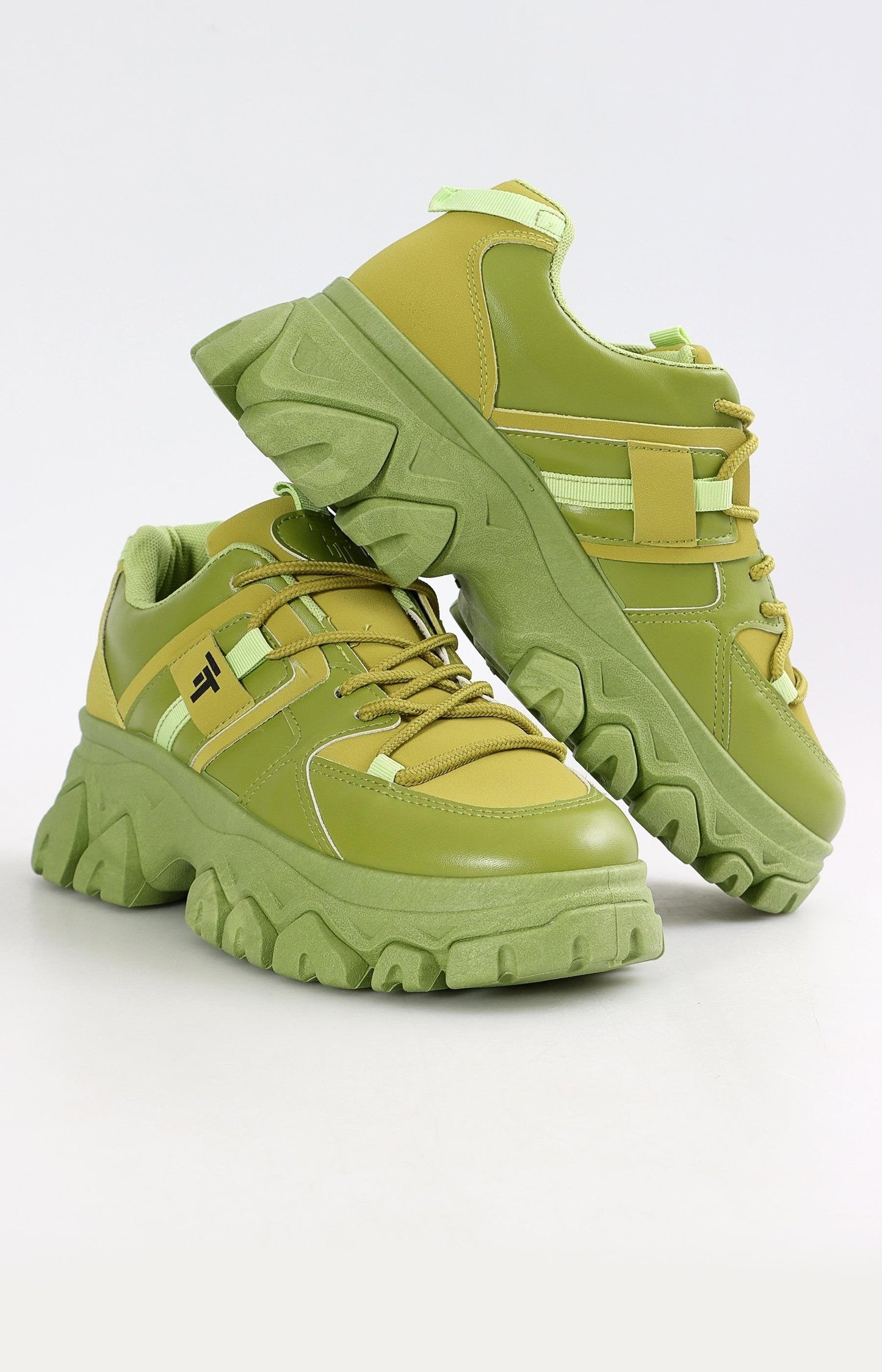 Ladies Lightweight Sneakers - Green